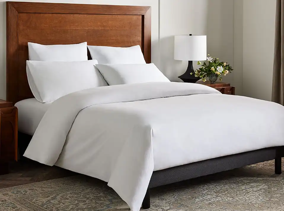 Hotel Bedding